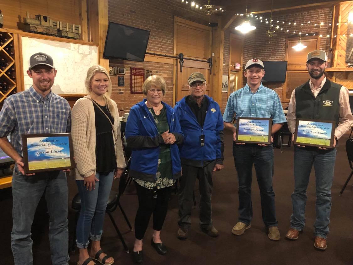 Linke Family Shows Appreciation for Headley Scholarships Central